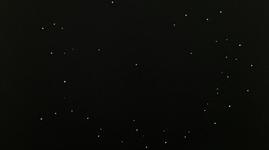 穴の空いた黒紙をライトテーブルに置いて撮ってみました