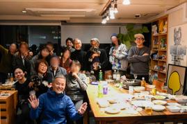 白梅氏を囲んで